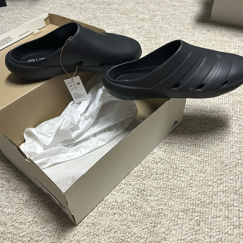 Adidas Adicane unisex clog new in box